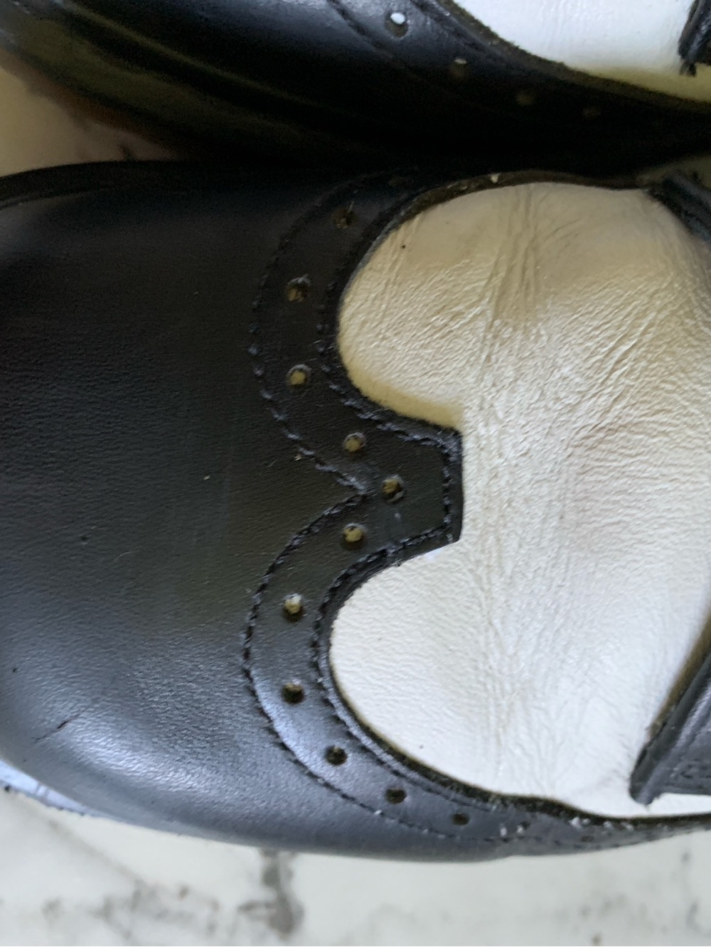 Men’s Dr. Martens Black and White Leather Wingtip Oxfords. - Picture 6 of 16